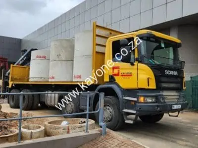 Oversized-Manhole-rings-and-lids-400x300-1